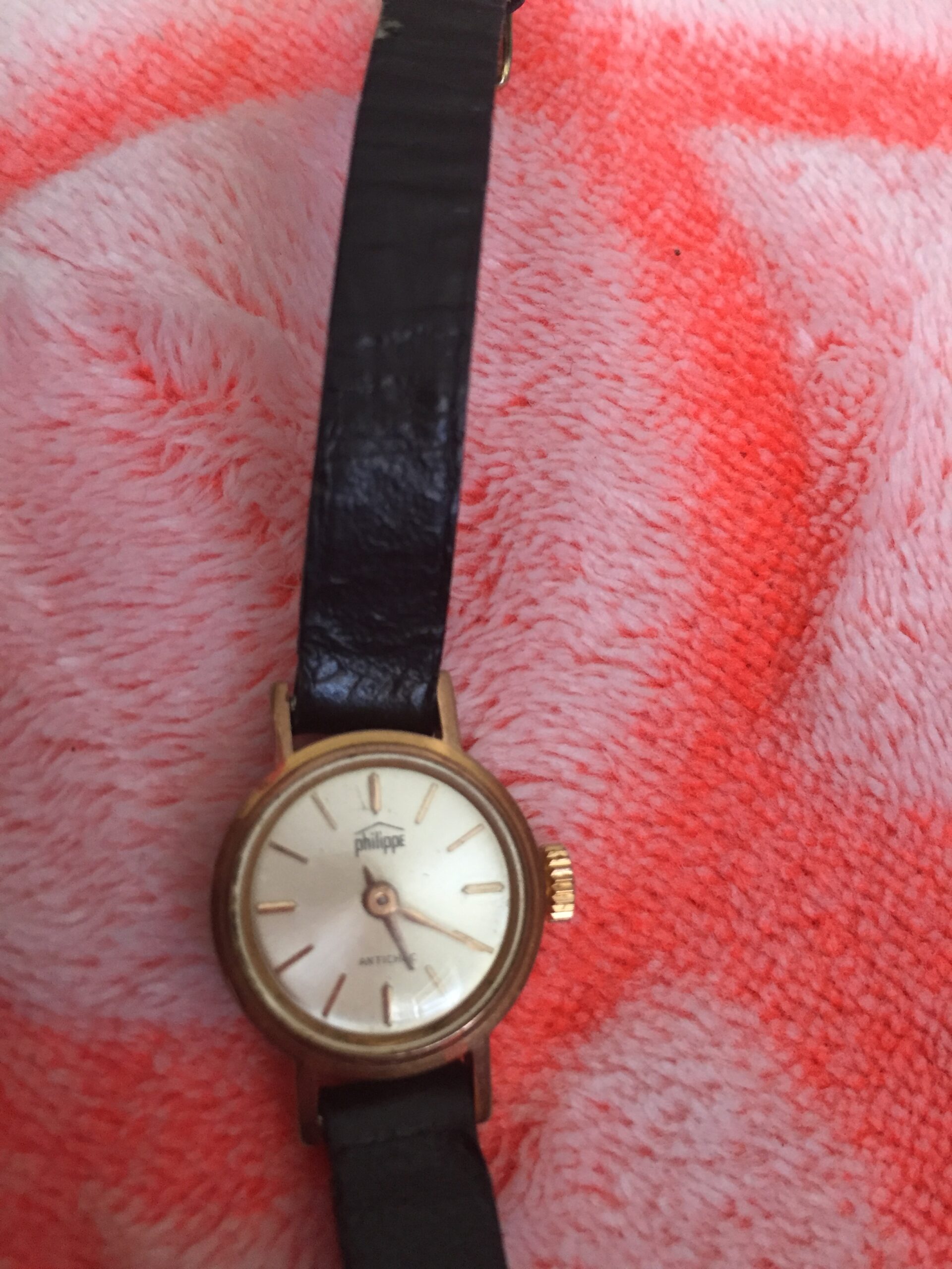 Montre Opéra femme acier doré OPERA