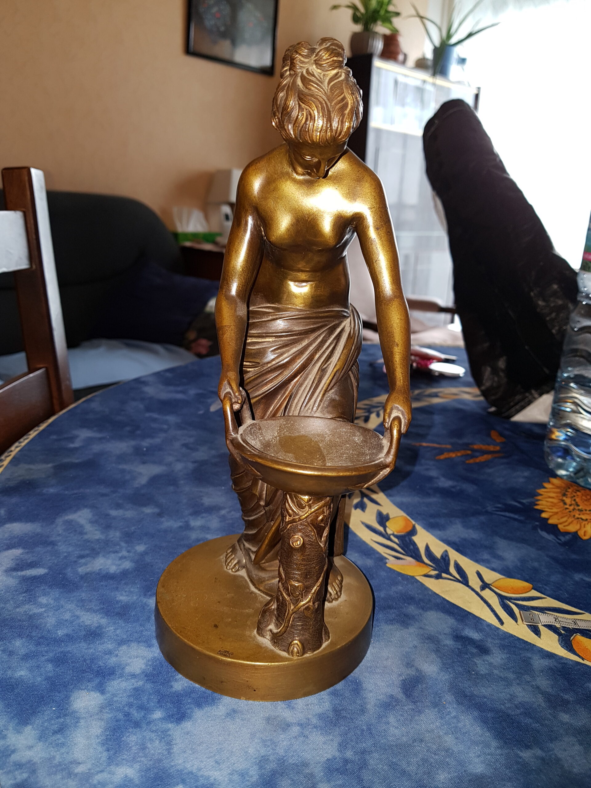  Statuette en bronze — free download
