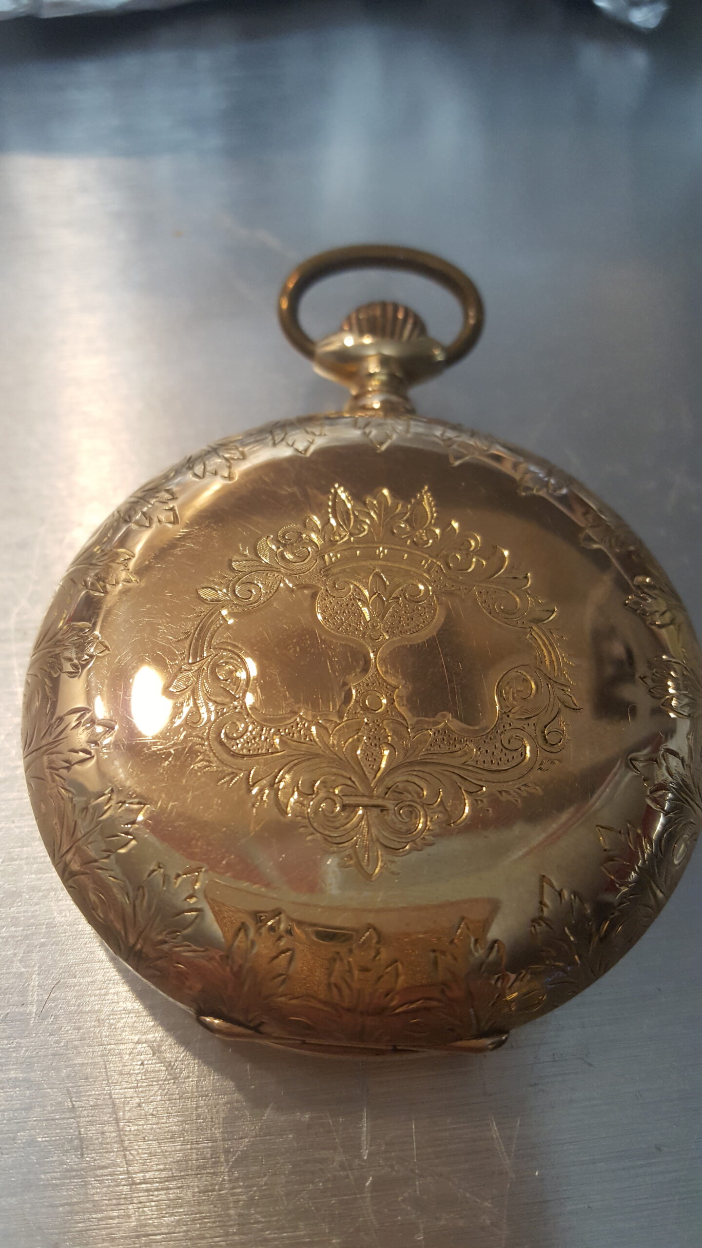 Horloge gousset cylindre estimation